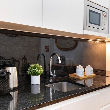 City Center Modern Apartment In ポルト エクステリア 写真
