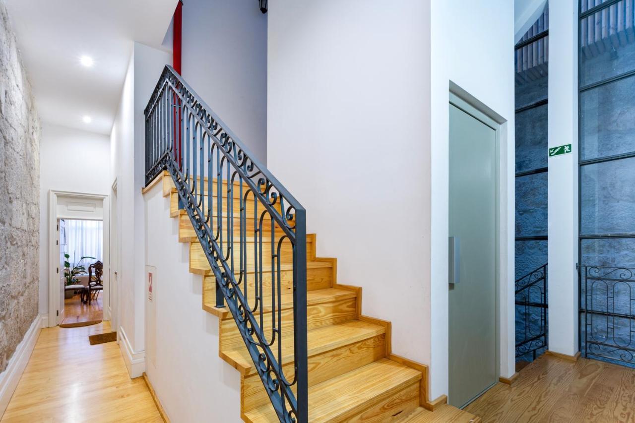 City Center Modern Apartment In ポルト エクステリア 写真