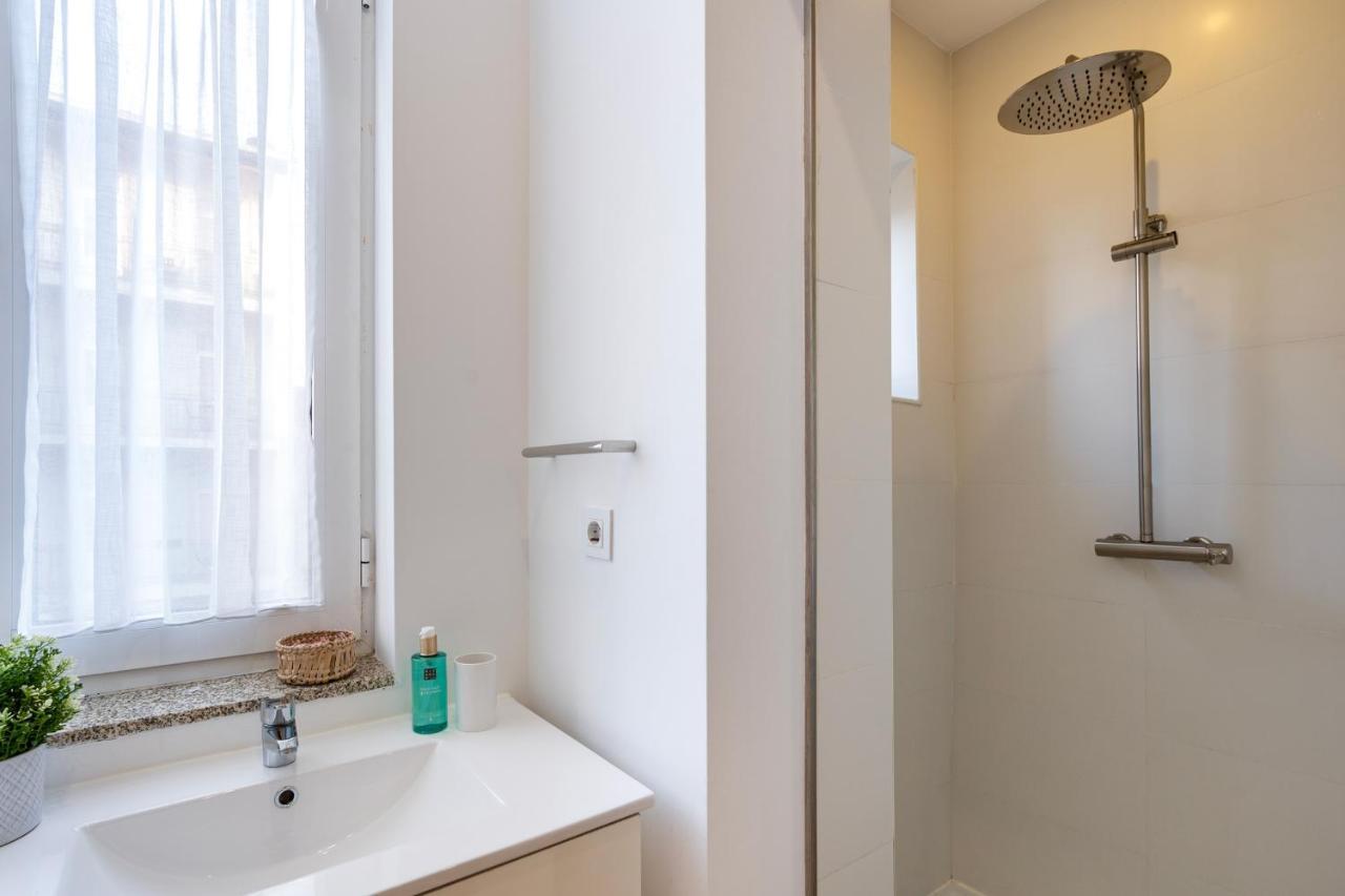 City Center Modern Apartment In ポルト エクステリア 写真